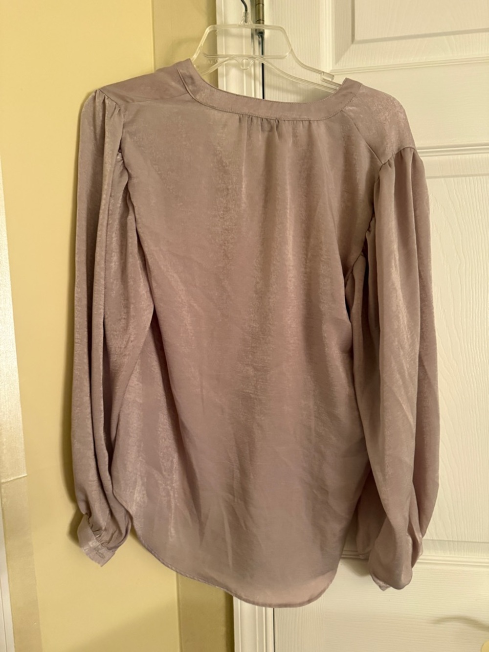 Tahari Dusty Mauve Satin V-Neck Blouse - Picture 7 of 7